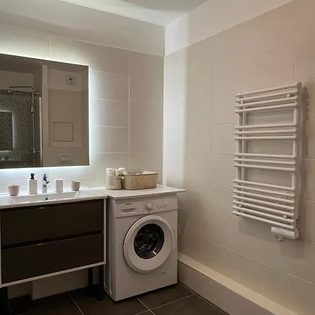 Goodguest-cosy New Bulding شقة *